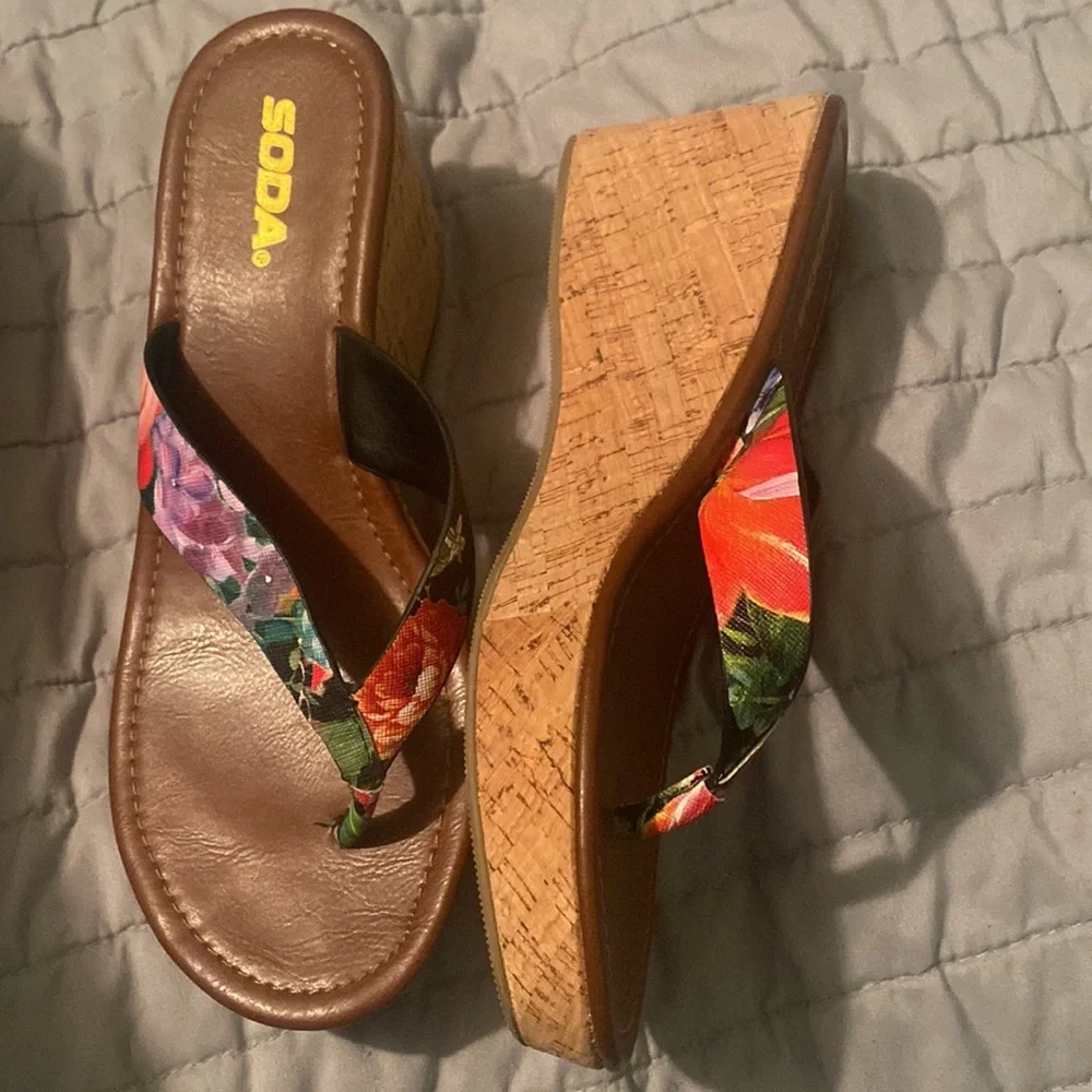 Soda heeled sandals